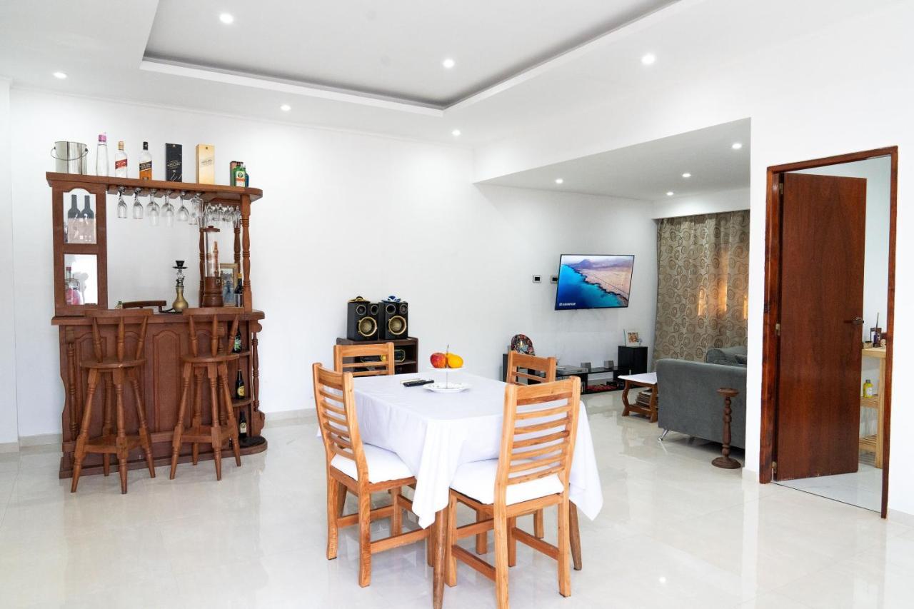 부에노스아이레스 Departamento En Ezeiza 아파트 외부 사진