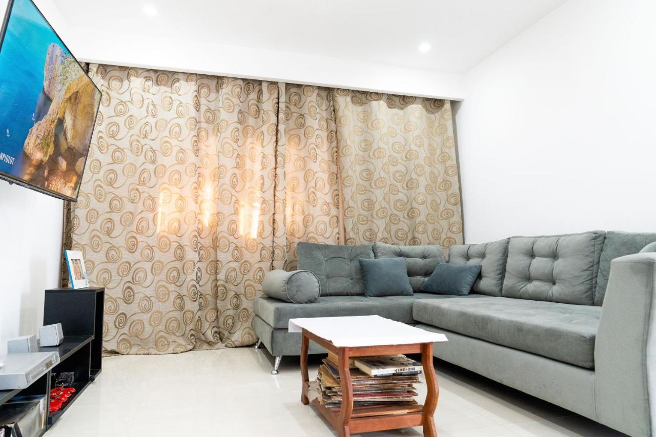 부에노스아이레스 Departamento En Ezeiza 아파트 외부 사진